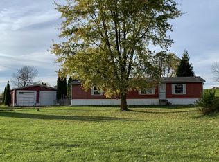 8500 Peck Lake Rd, Saranac, MI 48881