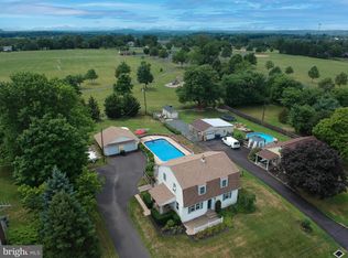 618 Godshall Rd, Telford, PA 18969