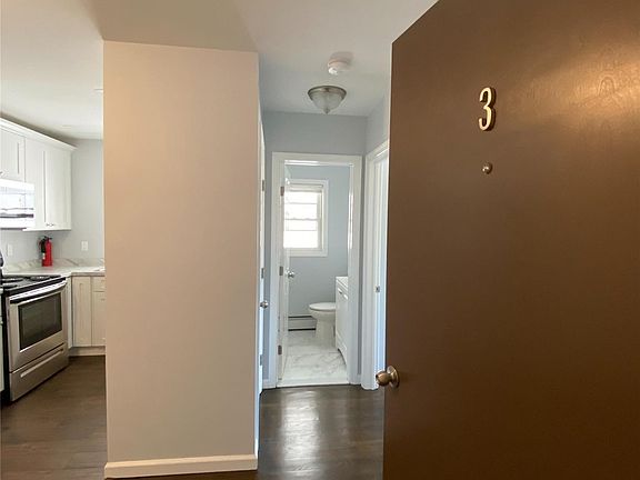 3rd image of 237 Deer Park Ave #3