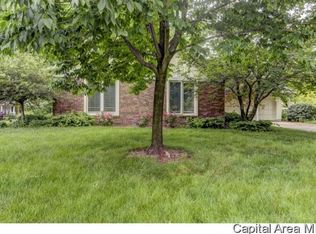 1313 Wood Mill Dr, Springfield, IL 62704