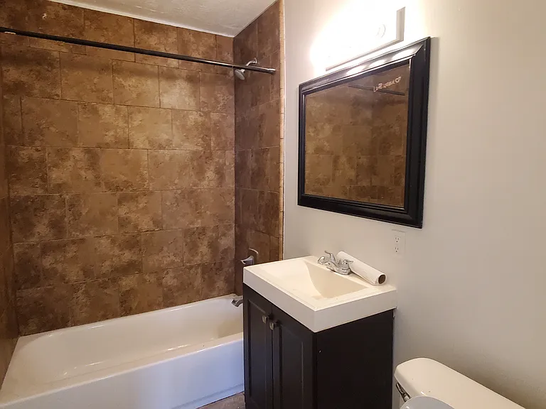 953 S Washington St — Photo 7
