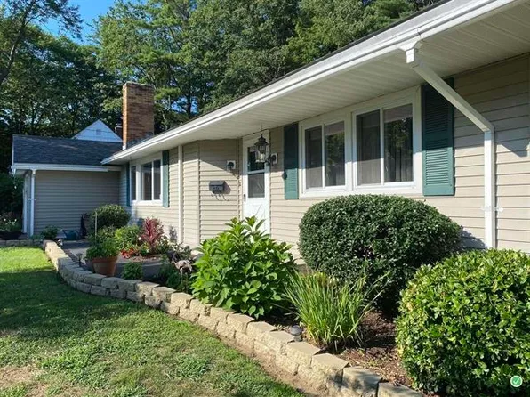 35 Mann Court, Claremont, NH 03743