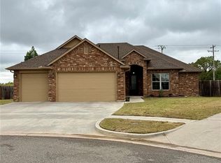 3705 Lambeth St, Mustang, OK 73064