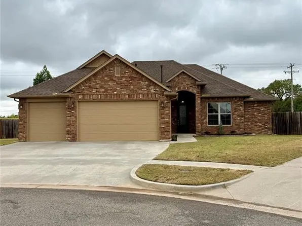 3705 Lambeth St, Mustang, OK 73064