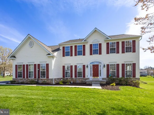 306 Winchester Ln, West Grove, PA 19390