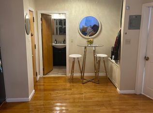 153 Endicott St #13F, Boston, MA 02113