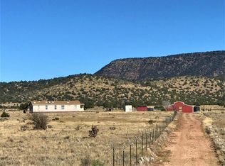 52457 N Sandy Faye Way, Seligman, AZ 86337