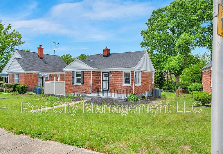 4902 Gilray Dr — Photo 3