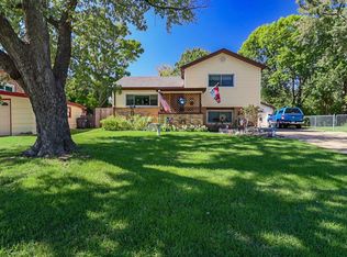 2201 S Bonn Ave, Wichita, KS 67213
