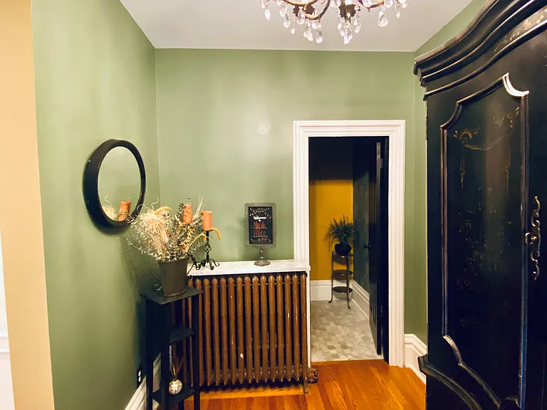 410 Maple St — Photo 11