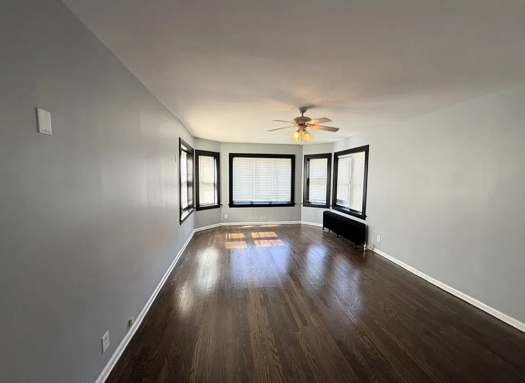 2 bed, $1,200 — Photo 2