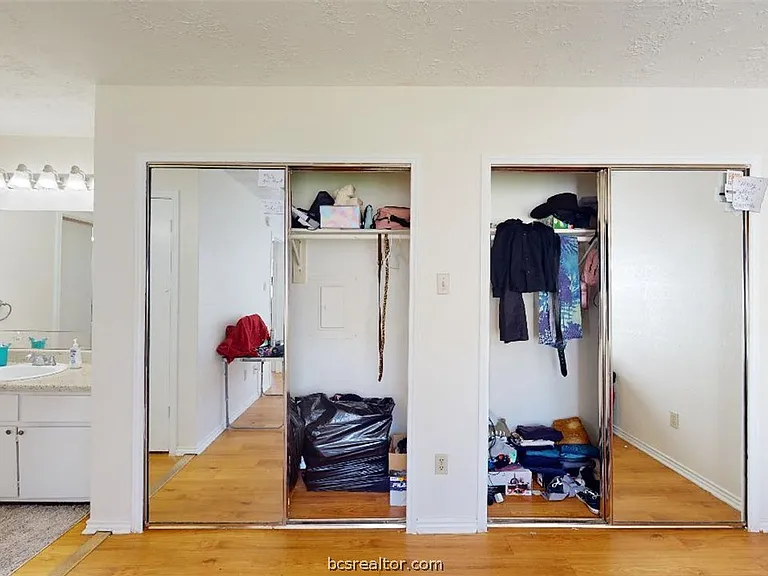 1005 Spring Loop #C — Photo 18