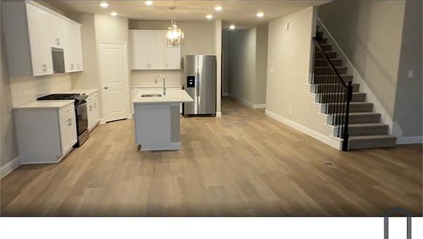 1st image of 600 Midnight Oak Dr