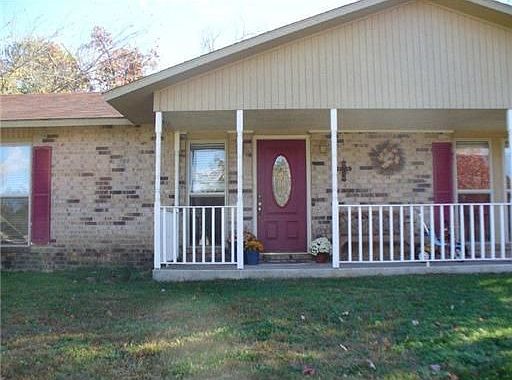 2nd image of 2327 E Country Way
