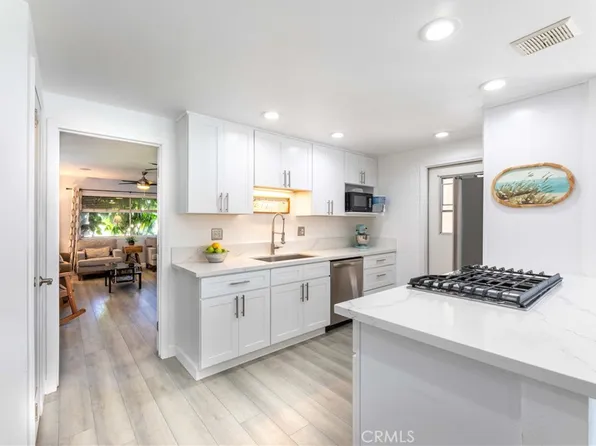 620 W Hacienda Dr, Corona, CA 92882