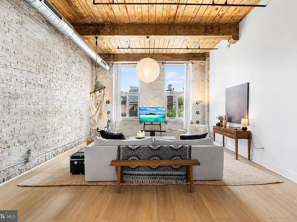 1st image of 1100 Shackamaxon St APT 2F