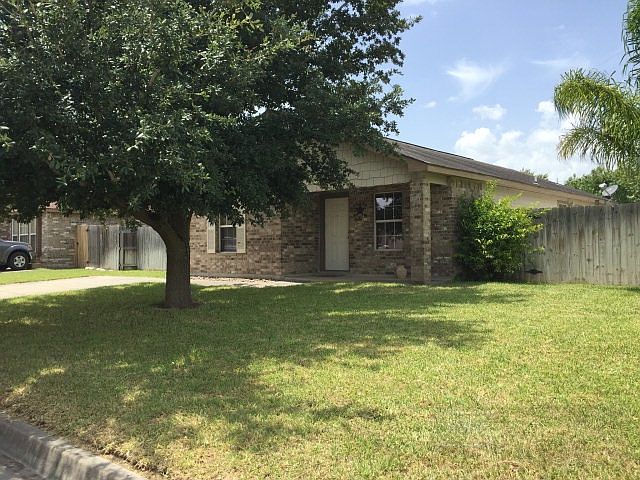 1st image of 3610 Park Ln S