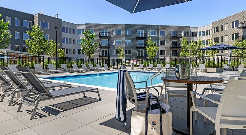 1st image of 7215 District Ave #659