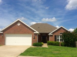 2383 N Silk Rose Ave, Fayetteville, AR 72704