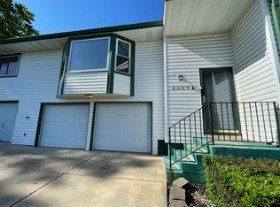 8603 Countryshire Ln APT A, Kansas City, MO 64138
