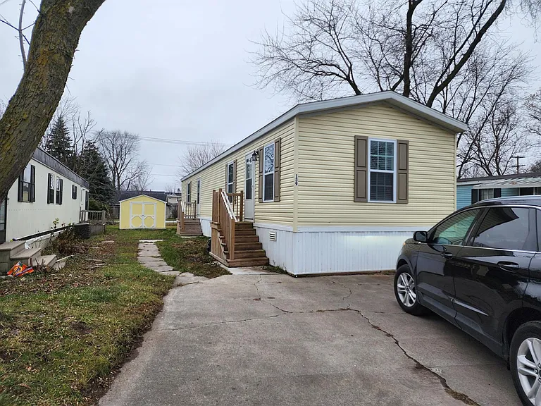139 Southshore Dr #32 — Photo 6