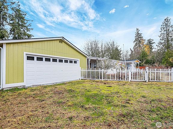 2nd image of 3905 169th Street Ct E