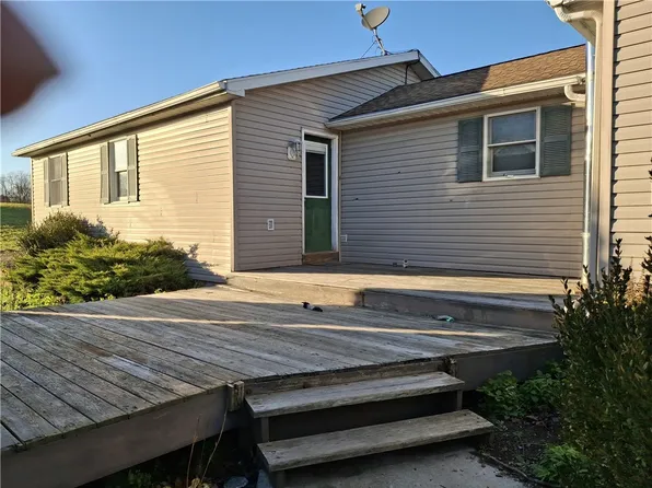 3917 Arcadia Zurich Norris Rd, Lyons, NY 14489