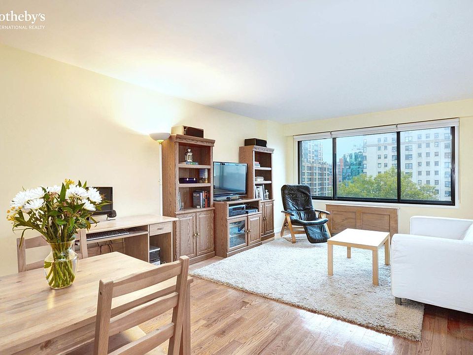 1st image of 201 W 21st St APT 9J