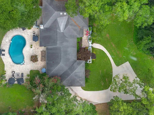 3332 Charleston Rd, Tallahassee, FL 32309