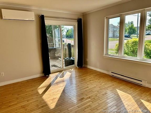 5th image of 20 Damien St #5