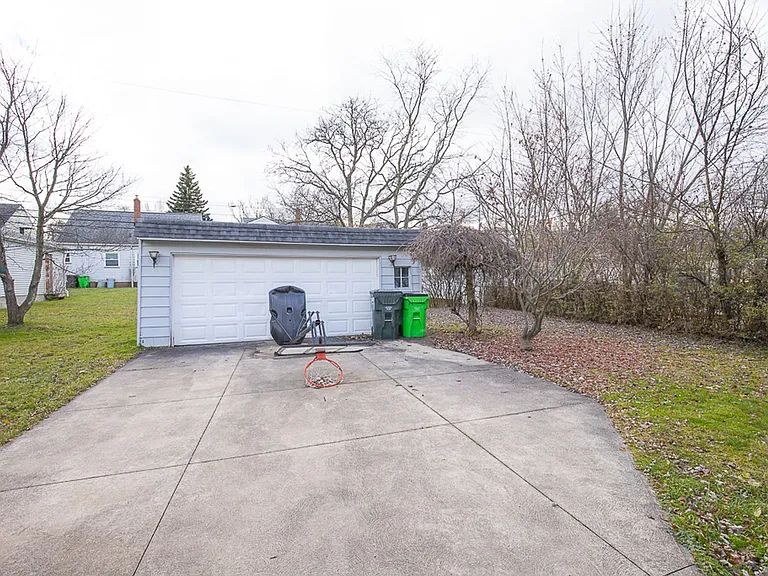 12912 Silver Rd — Photo 19