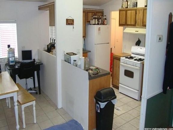 4th image of 2968 S Jamboree St