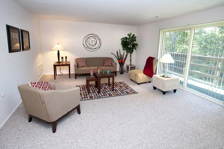 Westland Capri Apartments — Photo 5