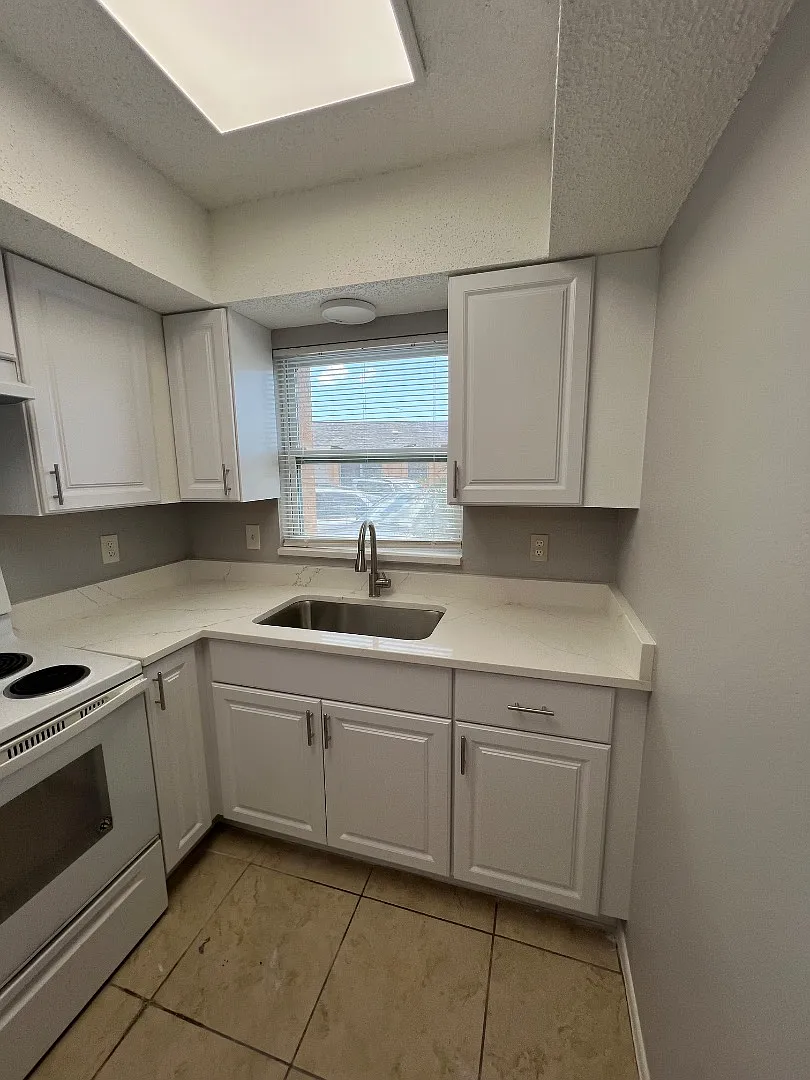 1601 Placida Rd — Photo 1