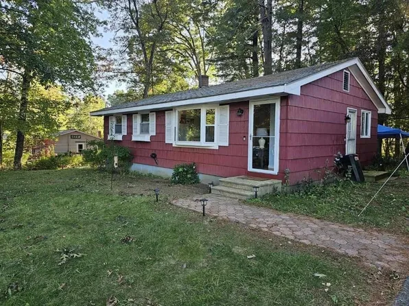 18 Jo Ellen Drive, Merrimack, NH 03054