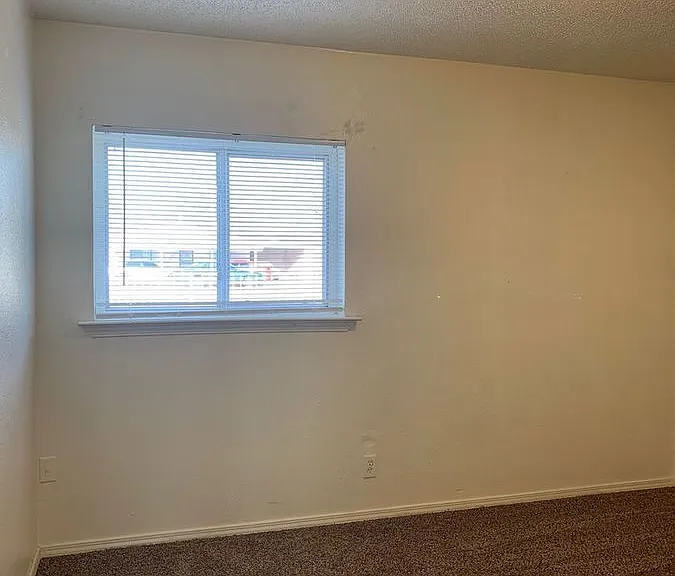 370 Atrisco Dr SW #12 — Photo 17
