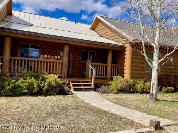 556 Canal St, Pinedale, WY 82941