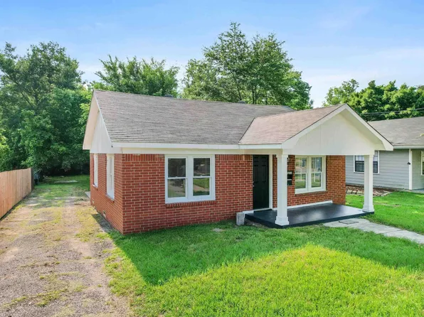 617 N Trinity St, Gilmer, TX 75644