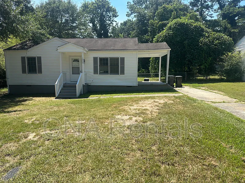 2 bed, 1.0 bath, 900 sqft, $1,450 — Photo 2