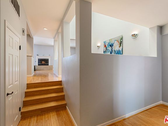 3rd image of 6435 Zumirez Dr APT 14