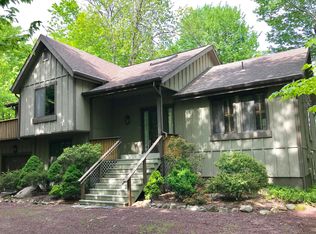1306 Musket Path, Pocono Pines, PA 18350