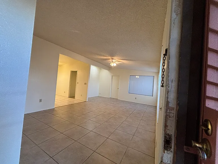 E 2nd Pl — Photo 13