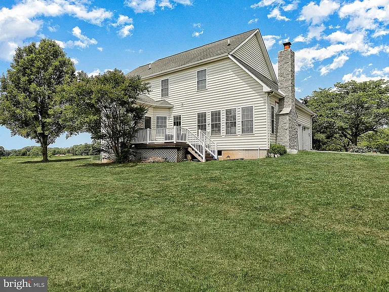 2121 Traceys Rd — Photo 14