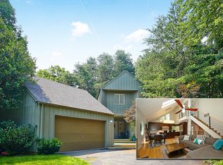 1675 Cedar Hollow Way, Reston, VA 20194