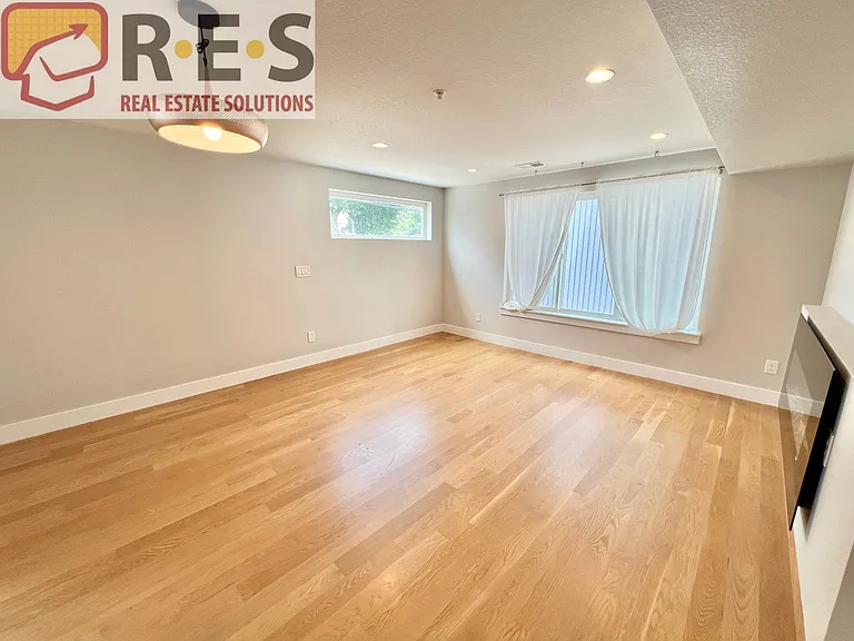 4921 Lowell Blvd — Photo 13