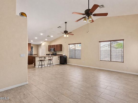 2nd image of 25060 W VISTA NORTE Street