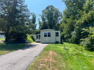 3 Terrace Dr, Plainfield, CT 06374