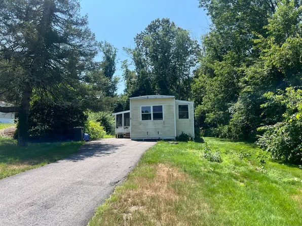 3 Terrace Drive, Plainfield, CT 06374