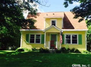 6121 Williams Rd, Munnsville, NY 13409