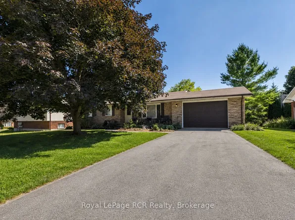 96 James St, North Huron, ON N0G 2W0